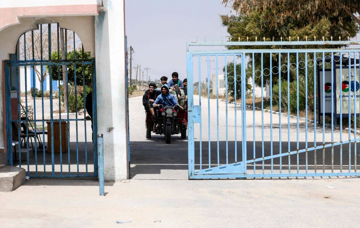 Israël rouvre mardi le passage pour les travailleurs de Gaza