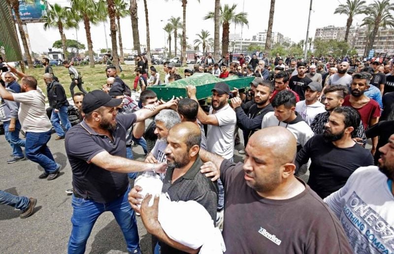 Colère et tristesse lors des funérailles des victimes du naufrage à Tripoli