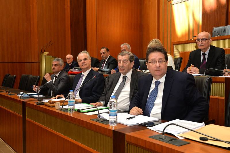 Pas de décision à la réunion des commissions parlementaires sur le contrôle des capitaux