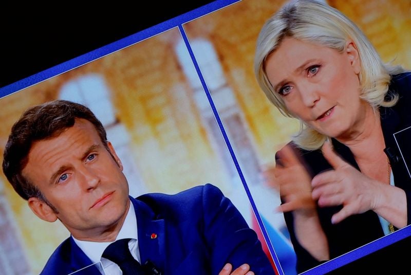 Macron et Le Pen reprennent leur duel à distance après leur débat sans concession