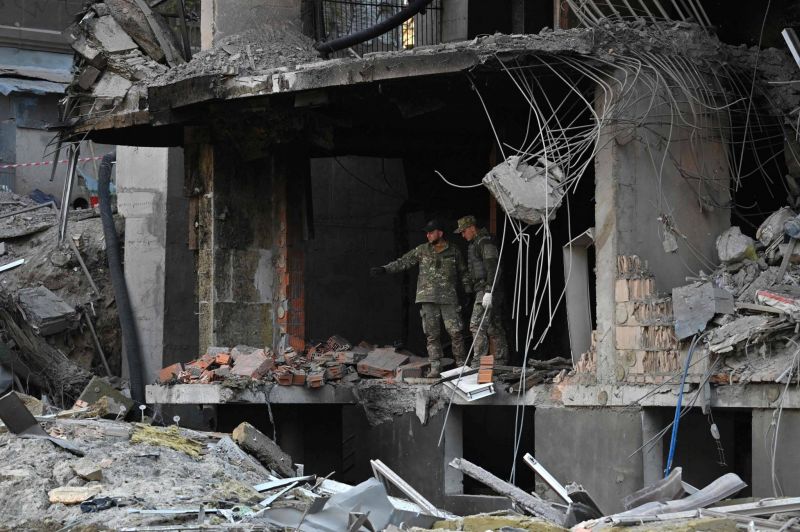 Vingt nouveaux corps de civils découverts dans la région de Kiev