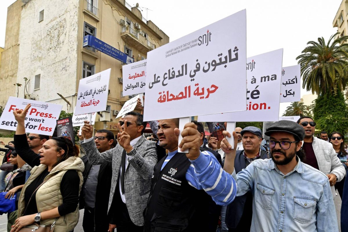 Des journalistes déplorent un 