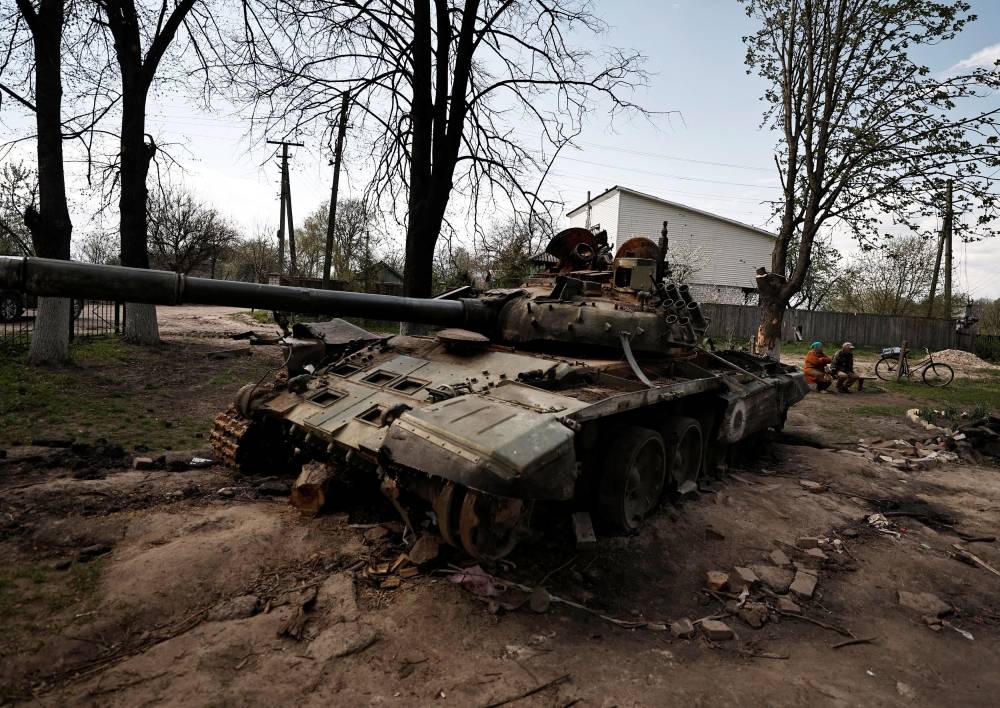 Au moins dix morts dans une frappe russe sur une usine dans l'Est