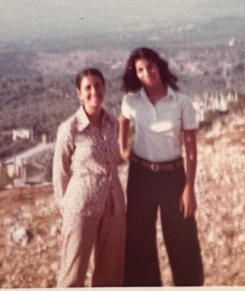 Daughters of the Lebanese diaspora return despite the crisis