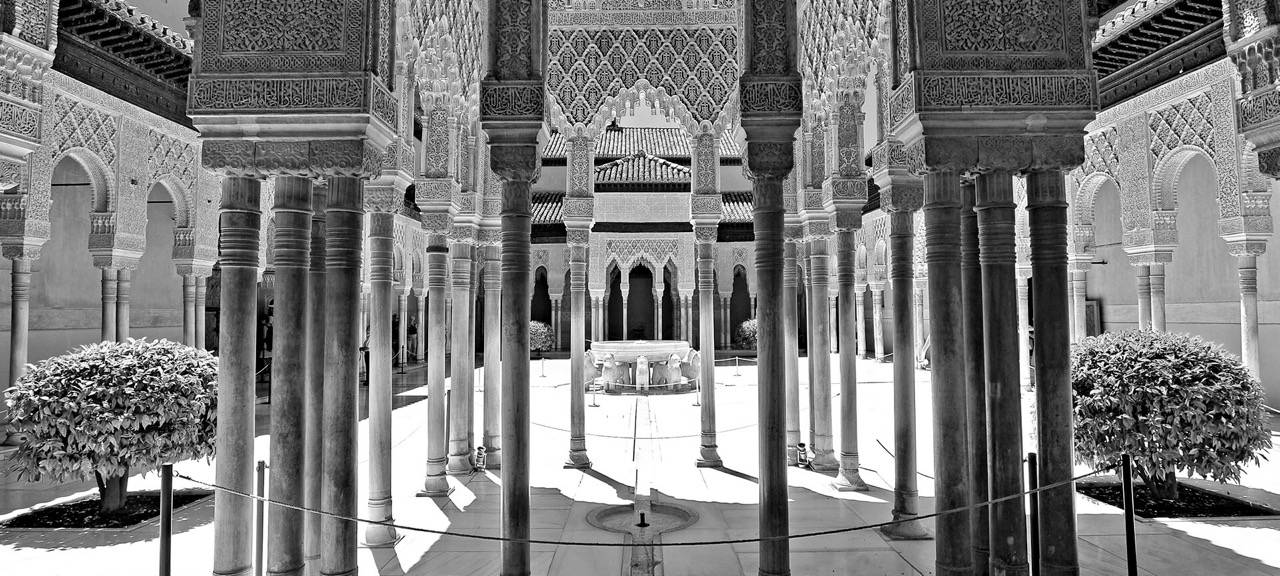 Le livre d'or de l’Alhambra L'OrientLe Jour