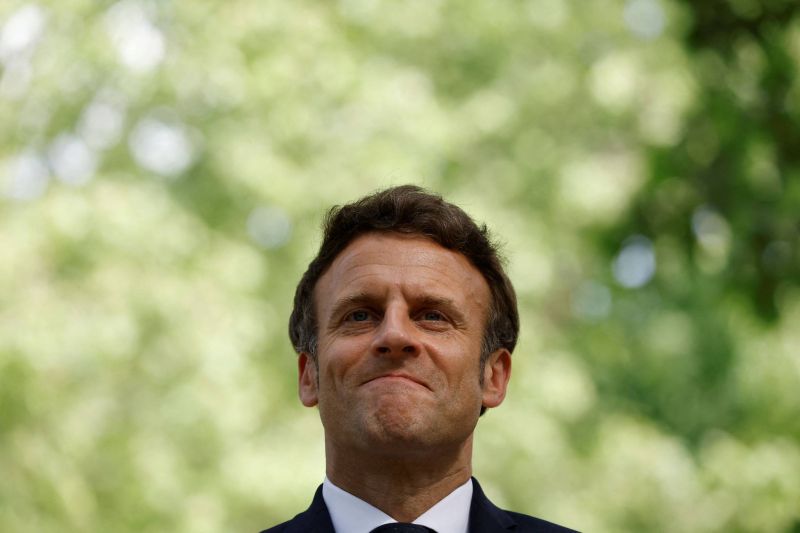 Fort de sa réélection, Macron entend doubler la mise aux législatives