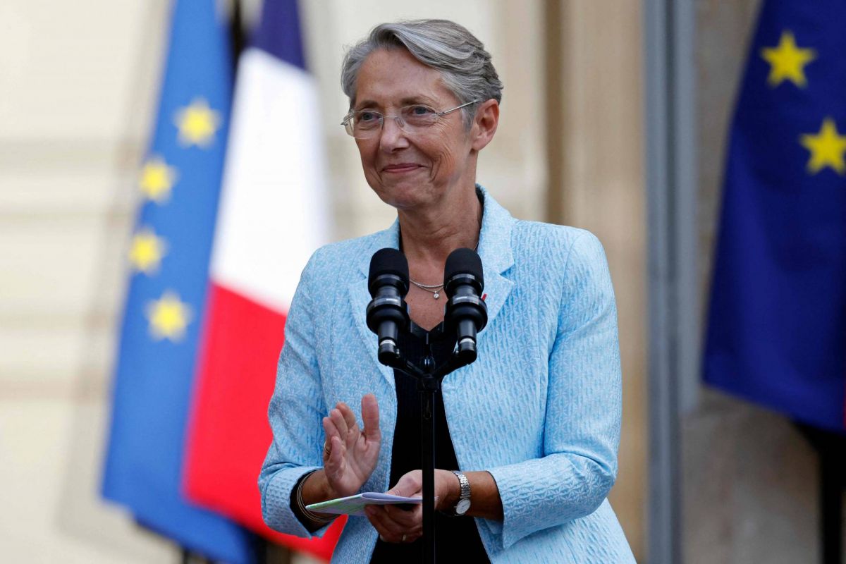 À peine installée à Matignon, Élisabeth Borne déjà face aux urgences et aux oppositions