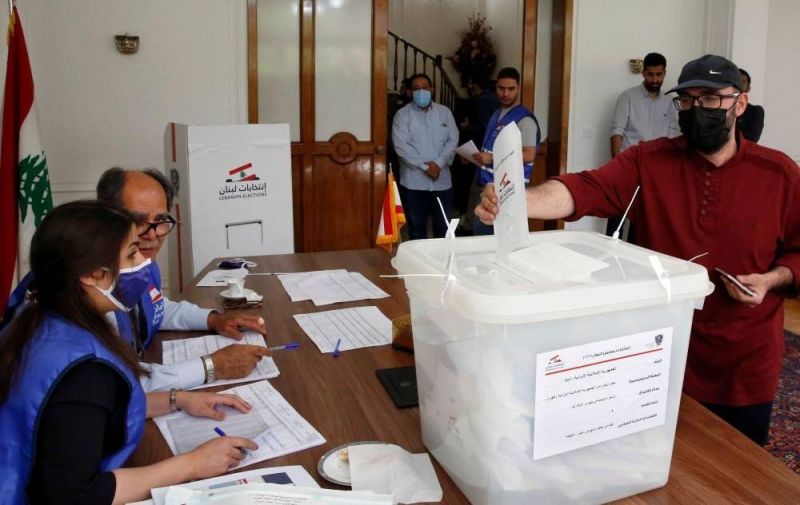Vote des émigrés : le taux officiel de participation s'élève à 63,05%, annonce le ministre de l'Intérieur