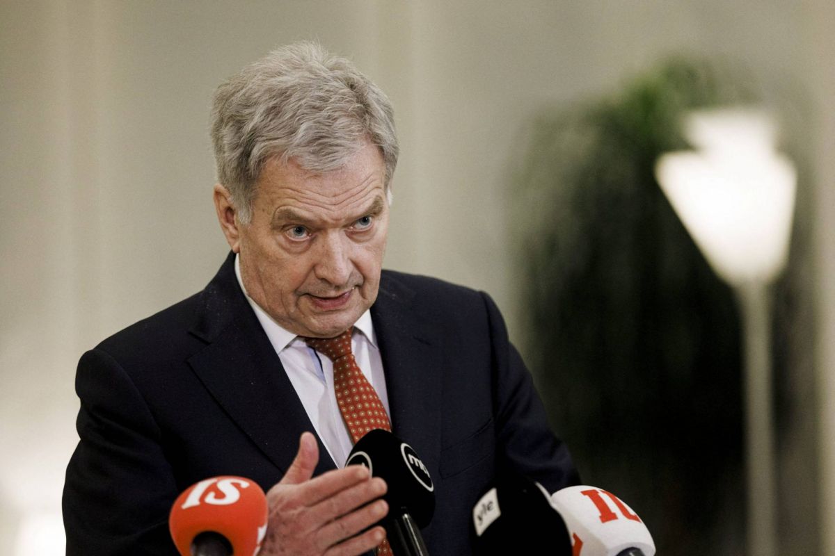 La Finlande informe Poutine de son projet d'adhésion, une 