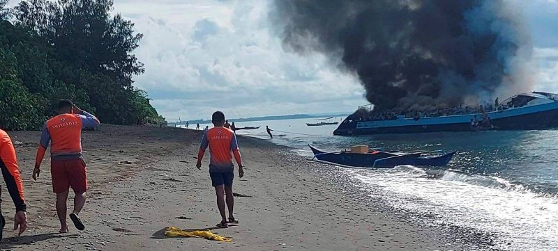 Sept morts dans l'incendie d'un ferry