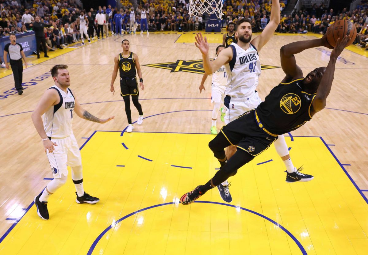 Les Warriors éteignent les Mavericks au match n° 1