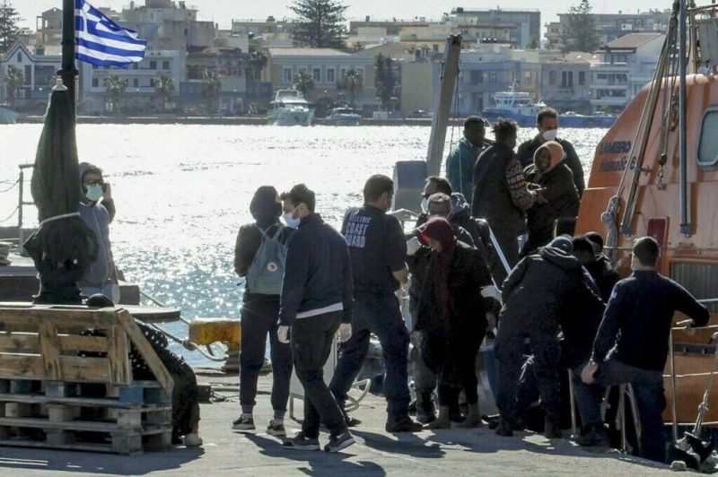 La Grèce empêche à nouveau l'entrée dans ses eaux de 150 migrants