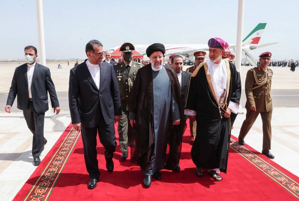 Le président iranien à Oman pour signer des accords commerciaux