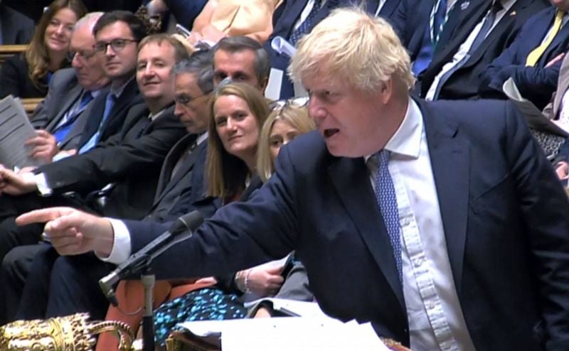 Boris Johnson sévèrement tancé pour le laissez-aller à Downing Street