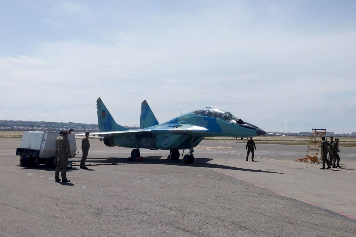 La Turquie exhibe ses drones de combat en Azerbaidjan