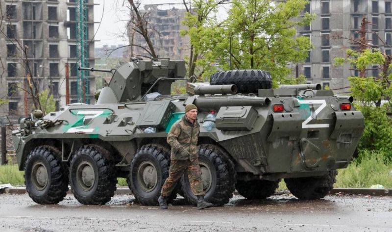 Le régiment Azov confirme déposer les armes à Marioupol, 