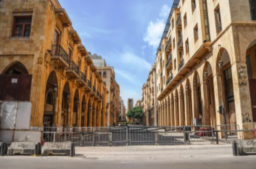 Concrete blocks leading to Parliament building fully removed Concrete blocks leading to Parliament building fully removed