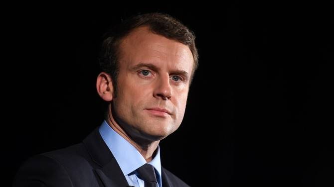 Coup d'envoi de la campagne des législatives, le parti de Macron favori