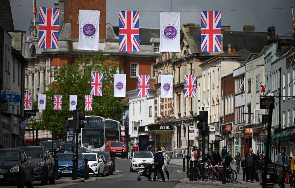 Les Britanniques fêtent en grande pompe le règne historique de leur reine bien-aimée Les Britanniques fêtent en grande pompe le règne historique de leur reine bien-aimée