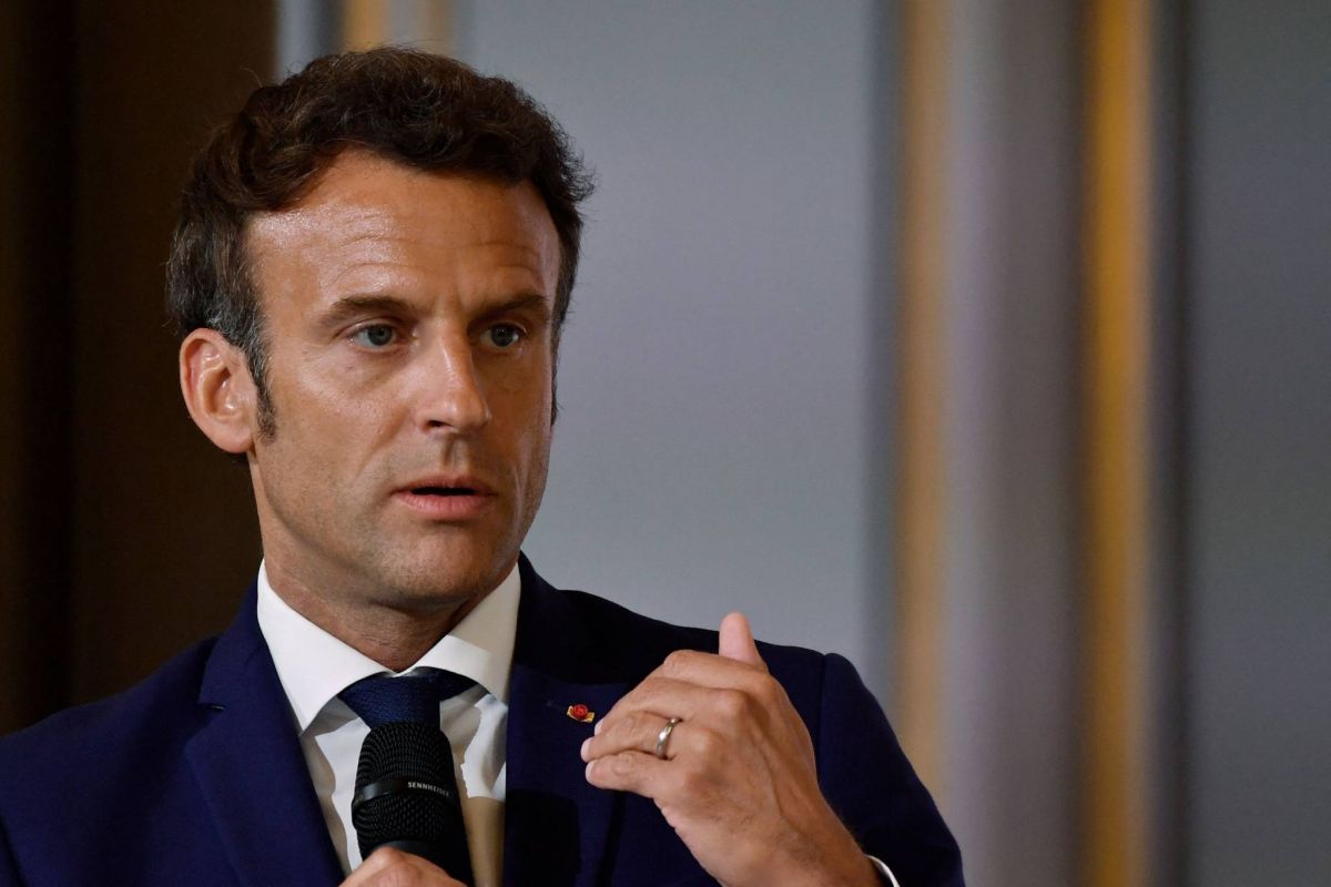 Macron inquiet de la Macron inquiet de la