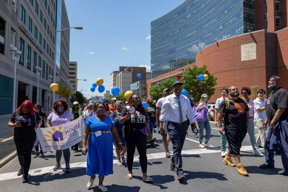 Trois morts, 11 blessés dans une fusillade en pleine rue à Philadelphie