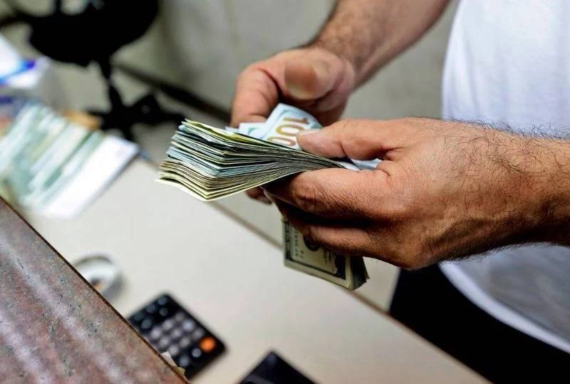 Commercial banks begin processing lira exchange transactions, but amount is not unlimited: sources