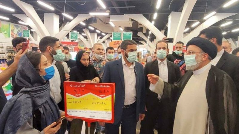 En Iran, la colère contre la vie chère... et le régime