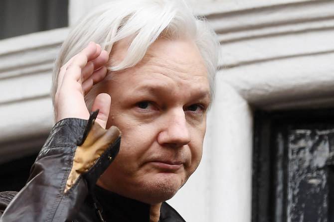 Londres autorise l'extradition aux États-Unis d'Assange, qui fera appel