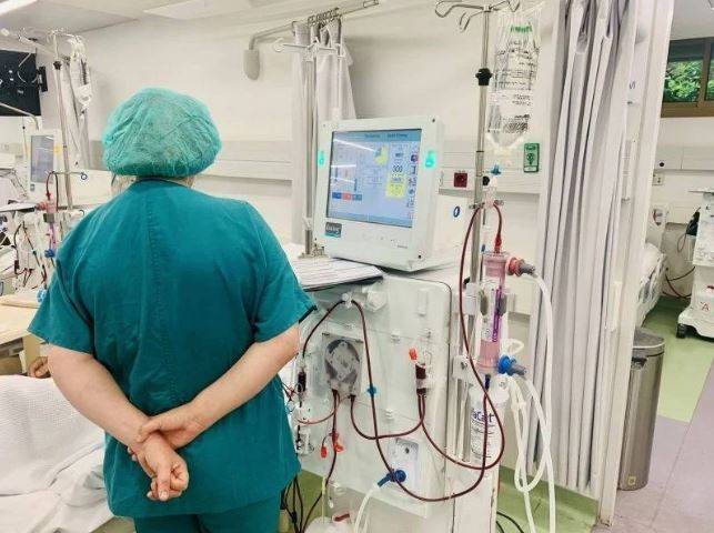Importers call for cutting subsidies on dialysis and heart disease equipment, saying the central bank is failing to facilitate credit lines