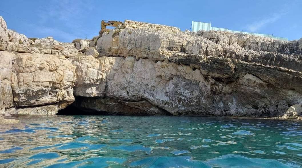 Amchit municipality to stop works at site above sea cave used by endangered seals