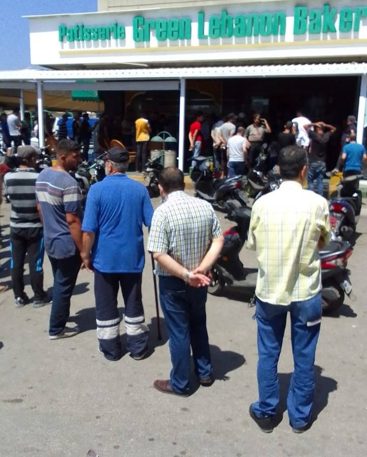 Pénurie de pain à Tripoli : files devant les boulangeries et sit-in de colère