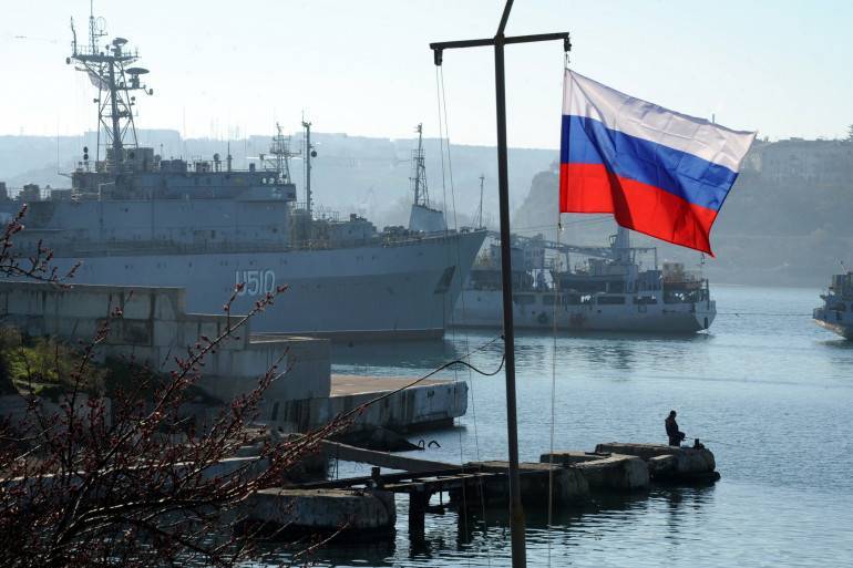 La Russie accuse l'Ukraine d'avoir tiré sur des plateformes de forage en mer