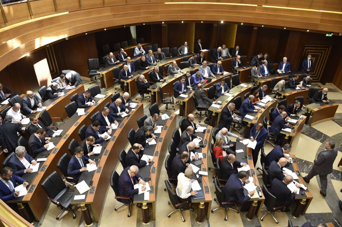 Présidentielle et gouvernement : deux échéances liées et de grandes inconnues