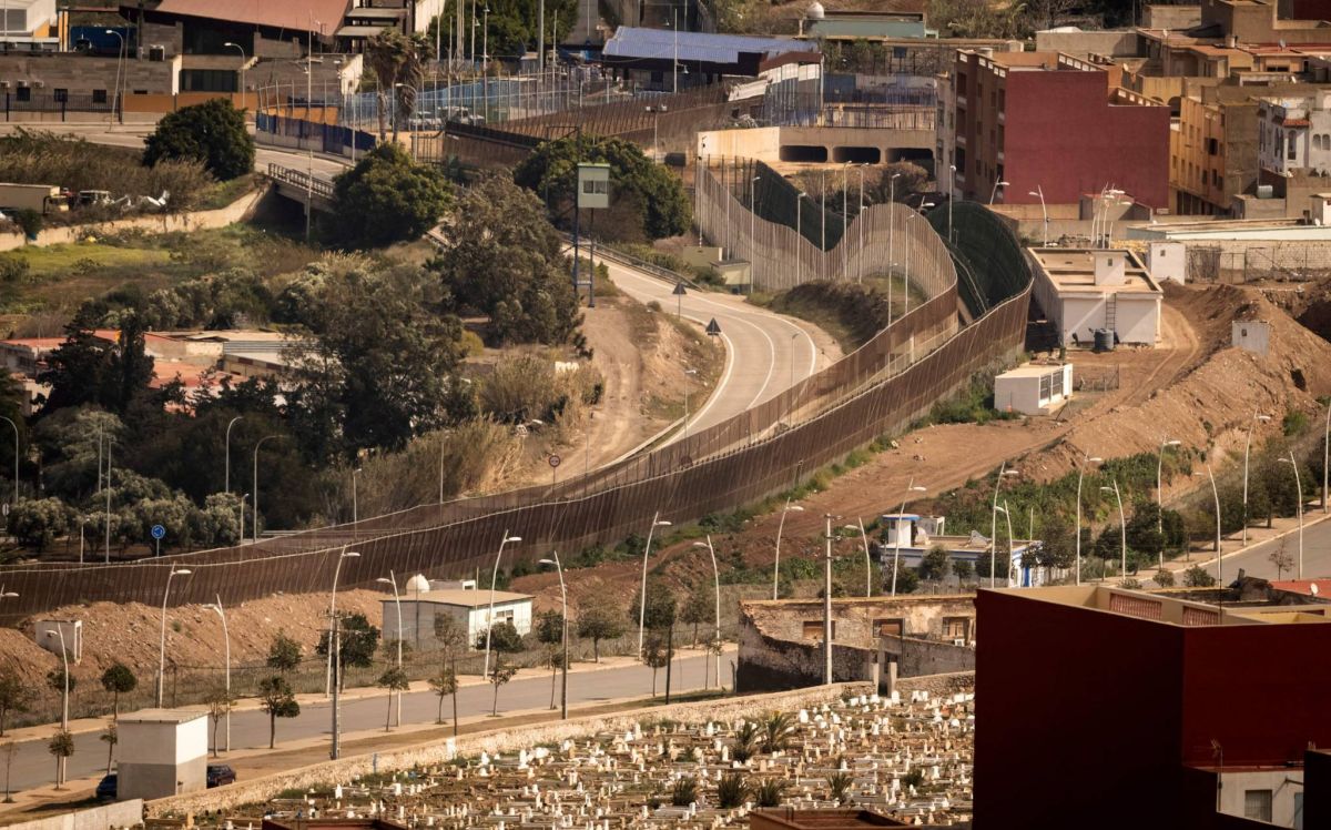 Des milliers de migrants tentent d’entrer dans l’enclave espagnole de Melilla