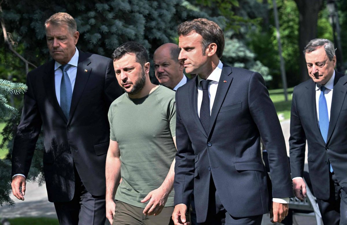 Zelensky salue le soutien de Bruxelles, violents combats près de Severodonetsk