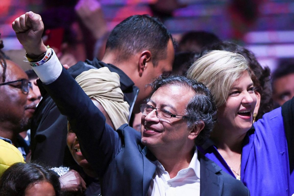 Gustavo Petro élu premier président de gauche de l'histoire du pays
