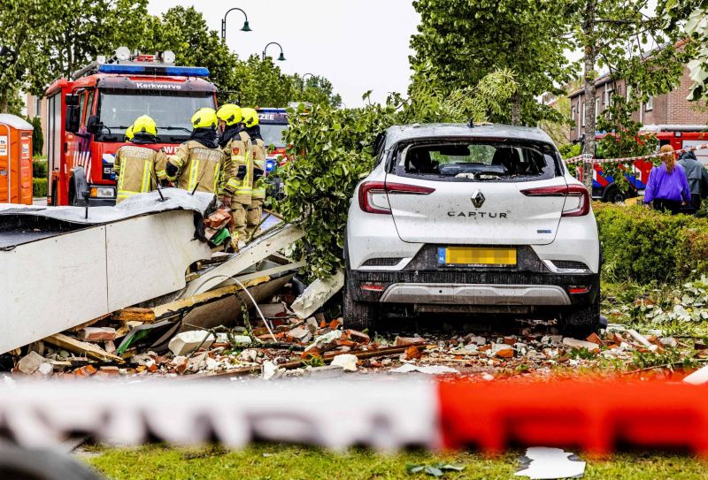 Une tornade, un phénomène rare aux Pays-Bas, fait un mort et sept blessés