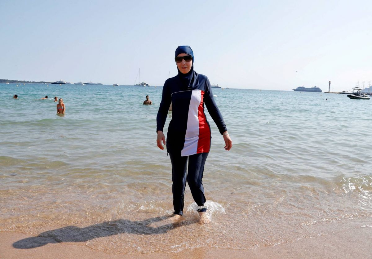 Confirmation de l'interdiction du port du burkini dans les piscines de Grenoble