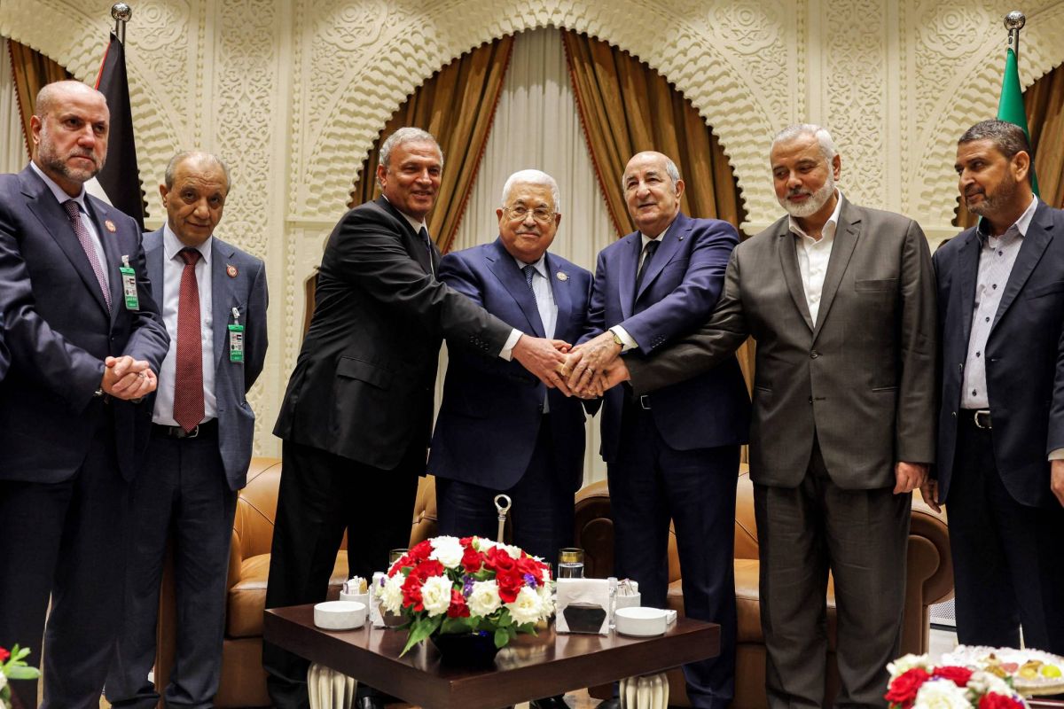 Rencontre à Alger entre le président palestinien et le chef du Hamas