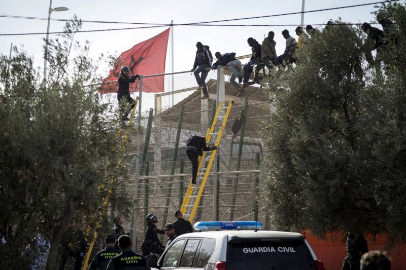 La justice poursuit 65 migrants après le drame de Melilla