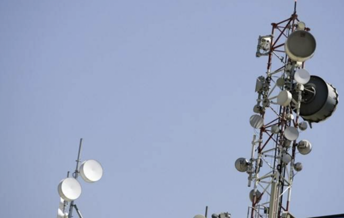 Committee meets with minister to discuss drastic increase in telecoms prices Committee meets with minister to discuss drastic increase in telecoms prices