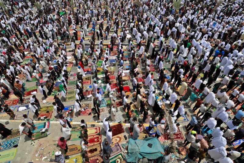 A Bagdad, le leader chiite Sadr mobilise des centaines de milliers de fidèles