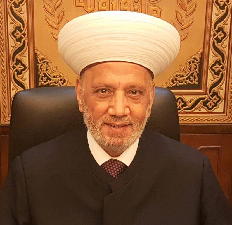 Trois hommes arrêtés pour s'en être pris au mufti Deriane sur les réseaux sociaux