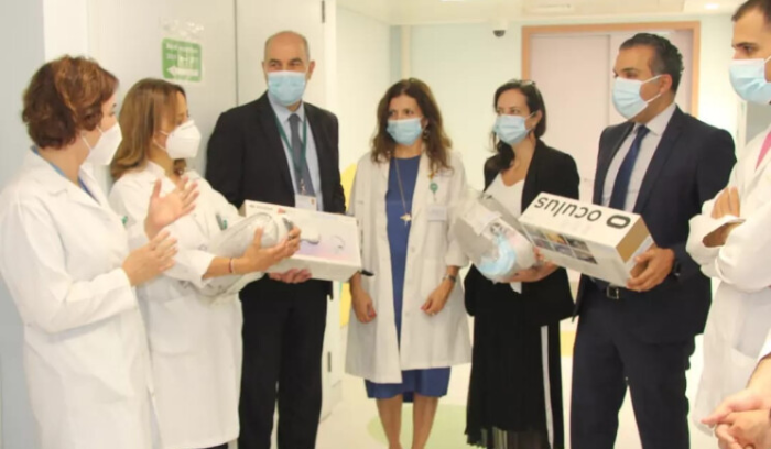 Le département de pédiatrie du LAU Medical Center – Hôpital Rizk reçoit des jeux virtuels de l’association Chance