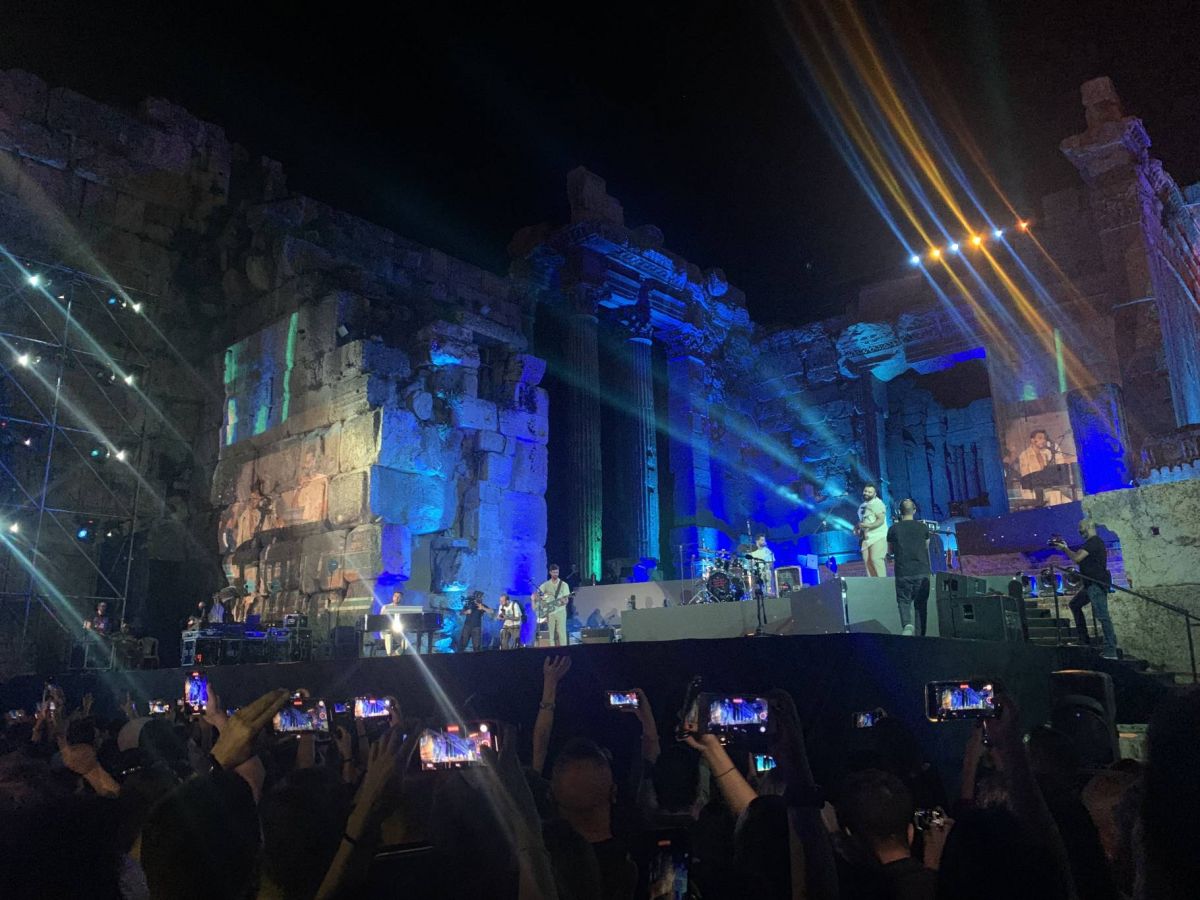 Adonis en terrain conquis dans le temple de Bacchus