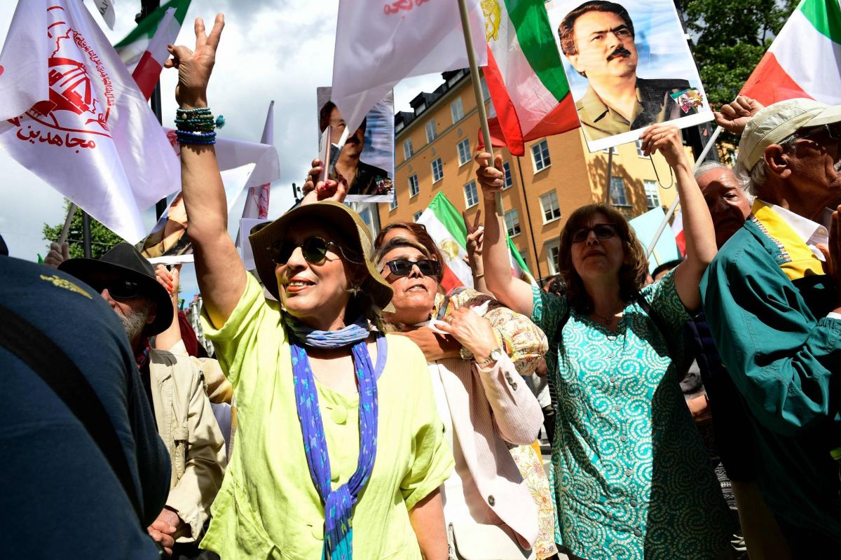 Un ancien responsable d’une prison en Iran condamné à la prison à vie en Suède