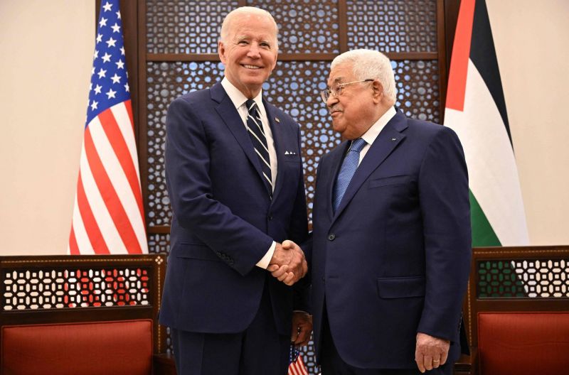 Avec les Palestiniens, Biden assure le service minimum