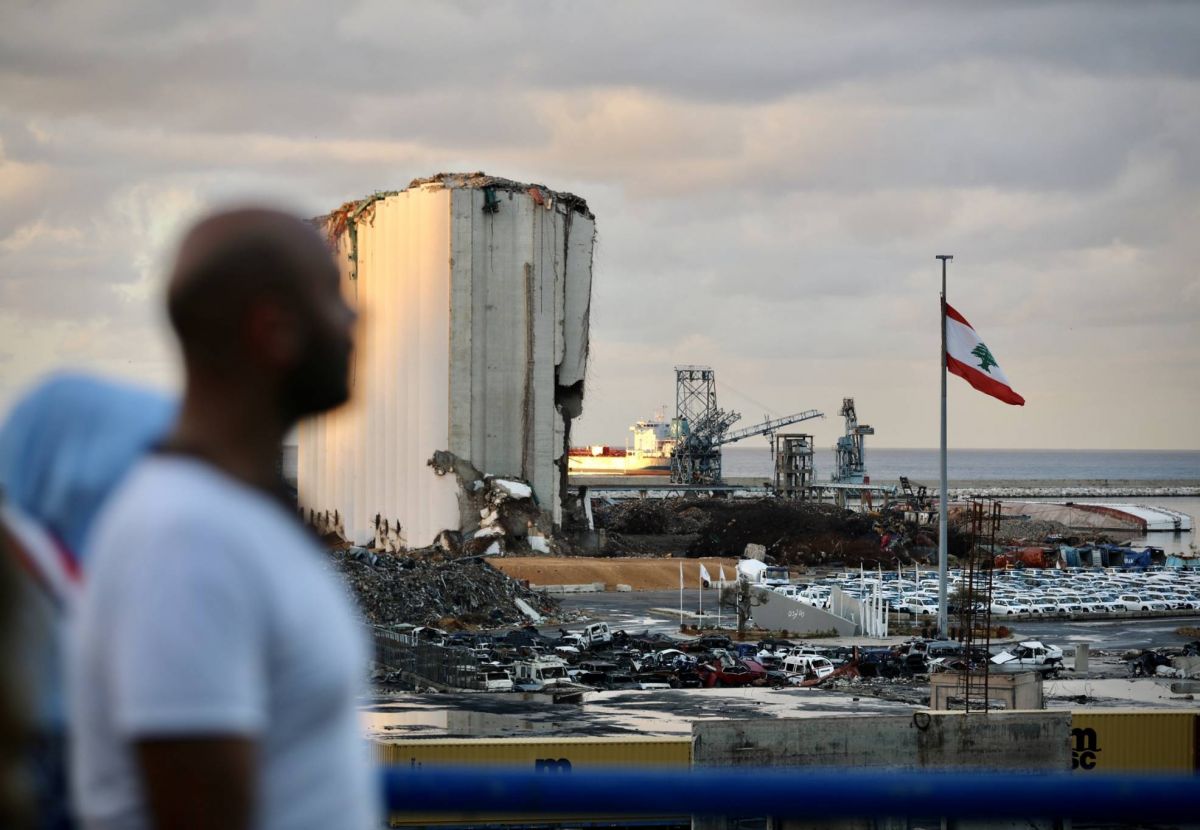 Incendie dans les silos du port de Beyrouth en raison de la fermentation de restes de blé
