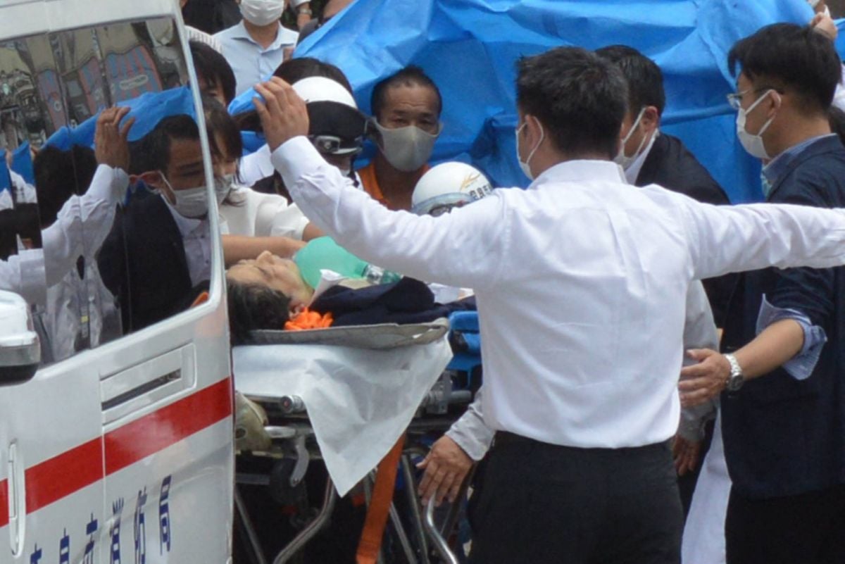 L'ex Premier ministre Shinzo Abe assassiné en plein meeting L'ex Premier ministre Shinzo Abe assassiné en plein meeting