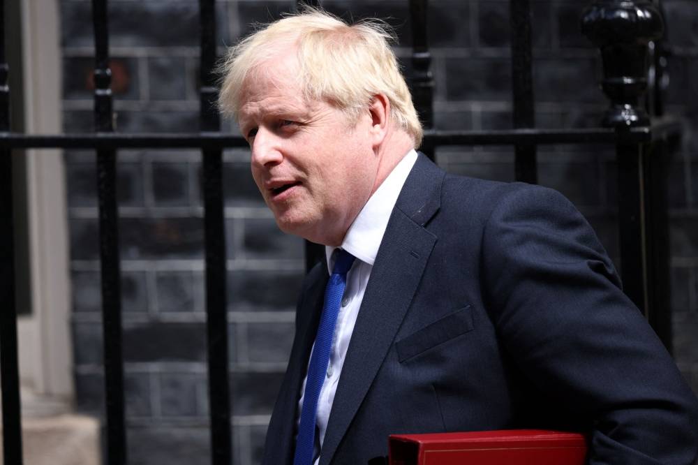 Boris Johnson, donné démissionnaire, va s'adresser au pays